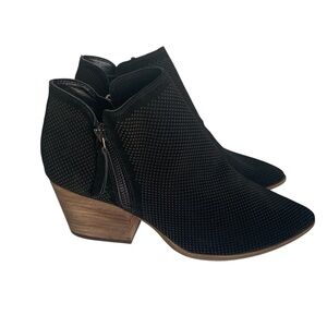 VINCE CAMUTO Nethera Boot Lined Perforated Suede Ankle Bootie Zip Black H2” 10
